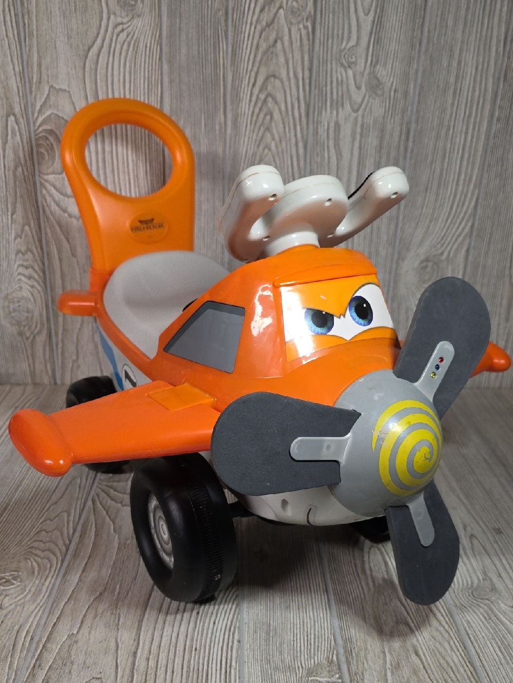 Kiddieland Disney Planes Fire & Rescue Dusty Activity Ride-On Toy